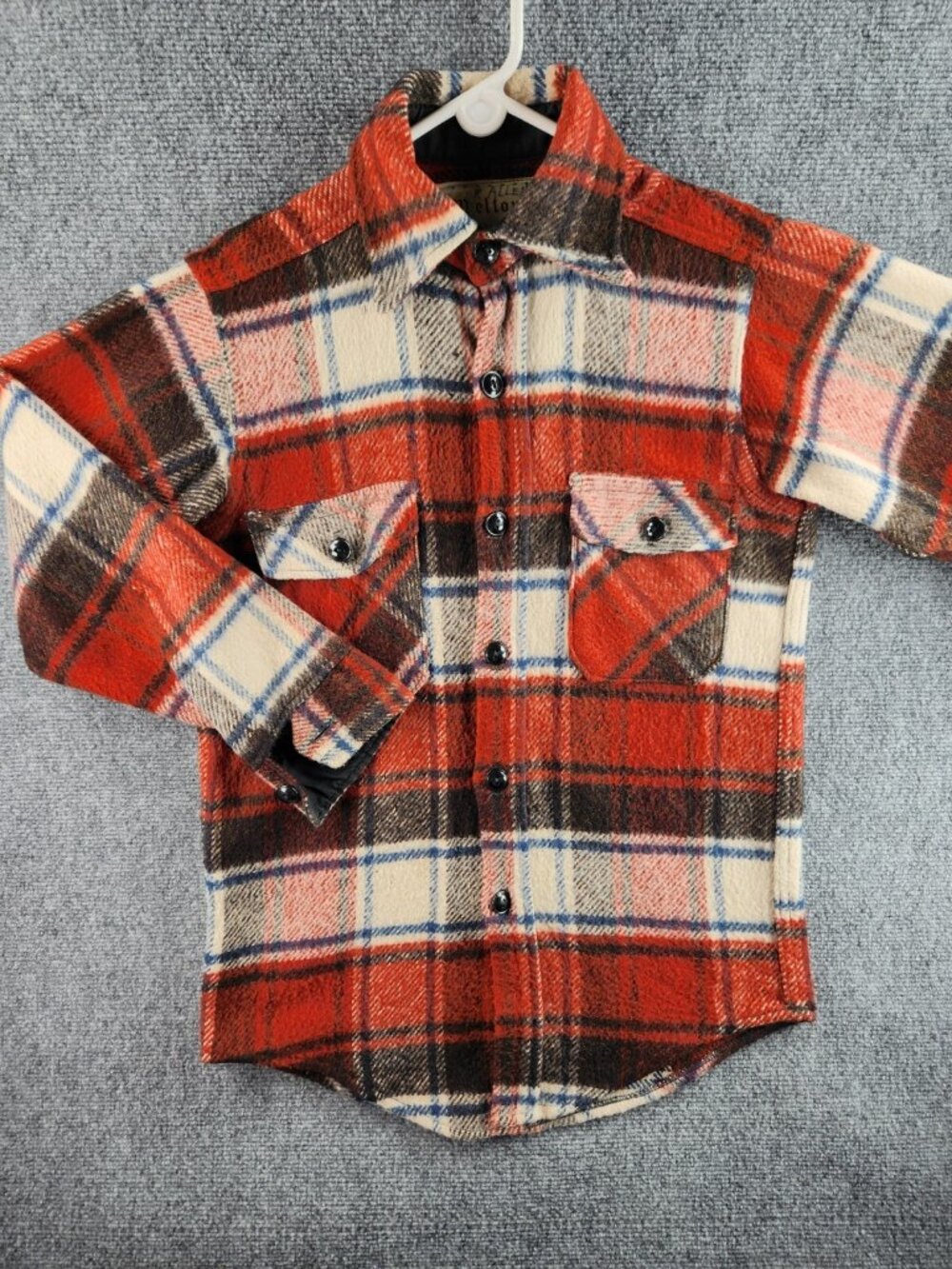 VTG Melton Outerwear Shacket S Long Sleeve Fuzzy Plaid Button Up Red Multicolor